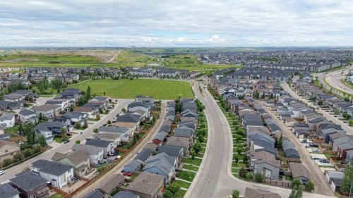 782 Walden Drive Se, Calgary, AB 