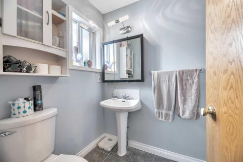 6 Greenview Crescent, Strathmore, AB 