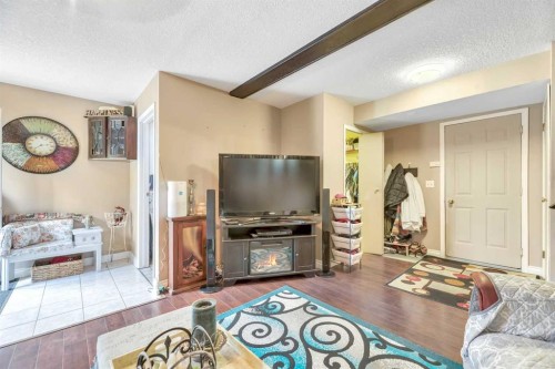 6 Greenview Crescent, Strathmore, AB 