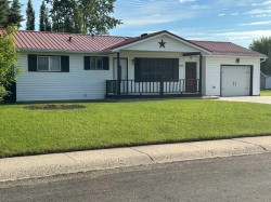1422 19 Avenue Didsbury, AB T0M 0W0