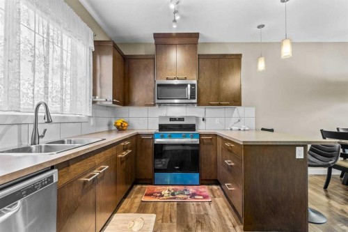 1667 Symons Valley Parkway Nw, Calgary, AB 
