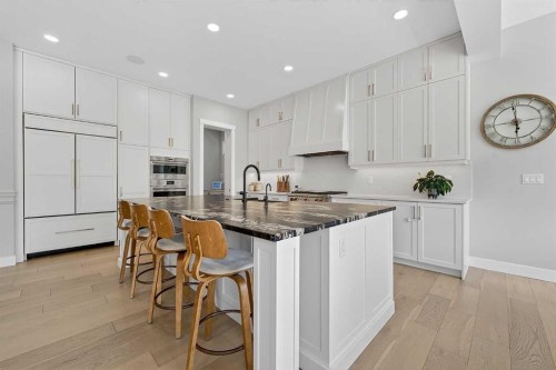 125 Hampstead Mews Nw, Calgary, AB - Indoor Photo Showing Kitchen With Upgraded Kitchen