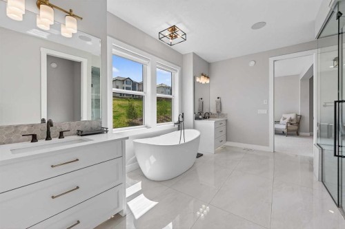 125 Hampstead Mews Nw, Calgary, AB - Indoor Photo Showing Bathroom