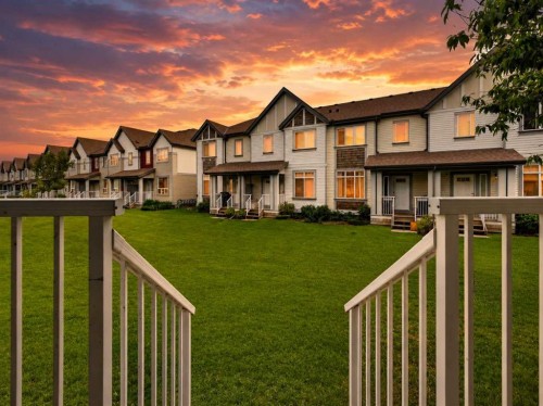 179 Copperstone Cove Se, Calgary, AB 