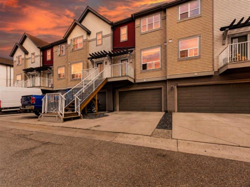 179 Copperstone Cove Se, Calgary, AB 