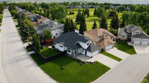 201 Riverview Green  Cochrane, AB T4C 1K3