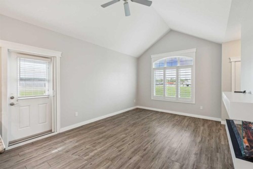 2-20 River Heights View, Cochrane, AB 