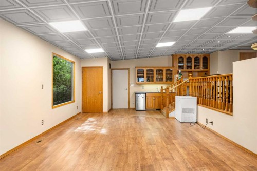 1408 104 Avenue Sw, Calgary, AB 