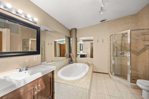 1408 104 Avenue Sw, Calgary, AB 