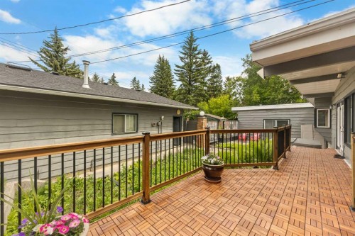 1408 104 Avenue Sw, Calgary, AB 