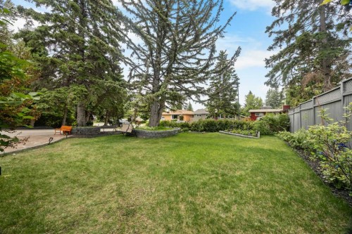 1408 104 Avenue Sw, Calgary, AB 