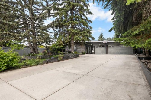 1408 104 Avenue Sw, Calgary, AB 