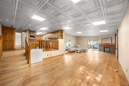 1408 104 Avenue Sw, Calgary, AB 