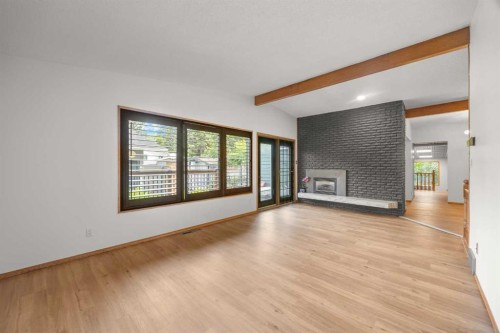 1408 104 Avenue Sw, Calgary, AB 