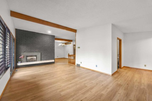 1408 104 Avenue Sw, Calgary, AB 