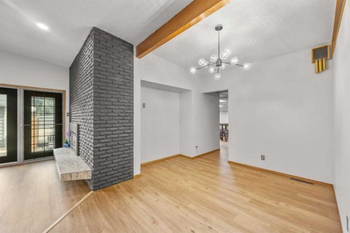 1408 104 Avenue Sw, Calgary, AB 