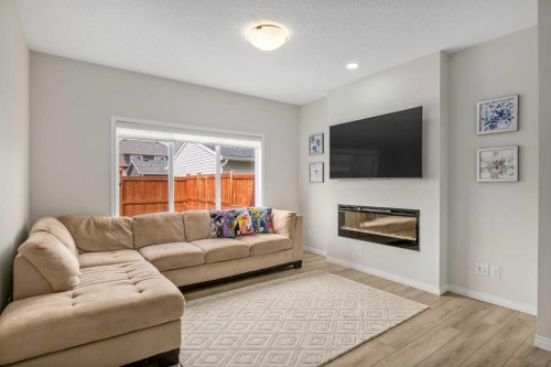 53 Masters Street Se, Calgary, AB 