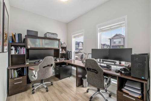 53 Masters Street Se, Calgary, AB 