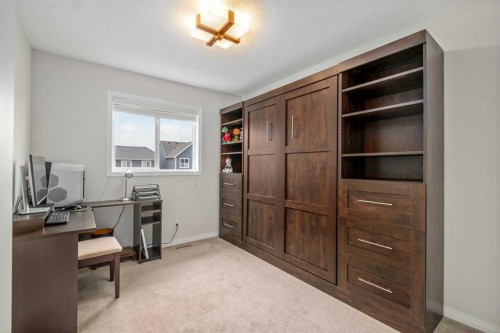 53 Masters Street Se, Calgary, AB 