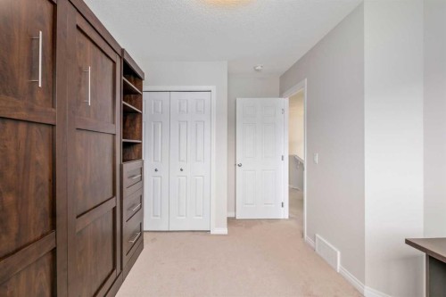 53 Masters Street Se, Calgary, AB 