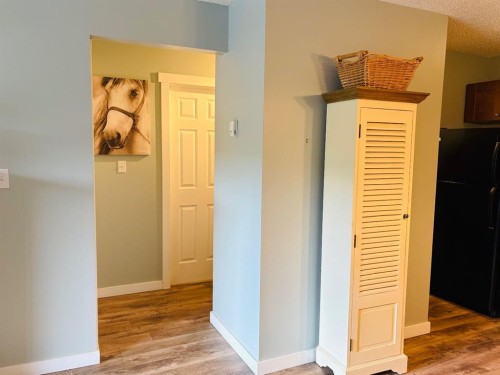 201-2010 11 Avenue Sw, Calgary, AB - Indoor Photo Showing Other Room
