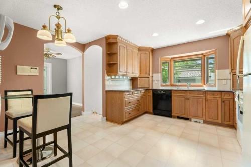 2843 Cedar Ridge Drive Sw, Calgary, AB 