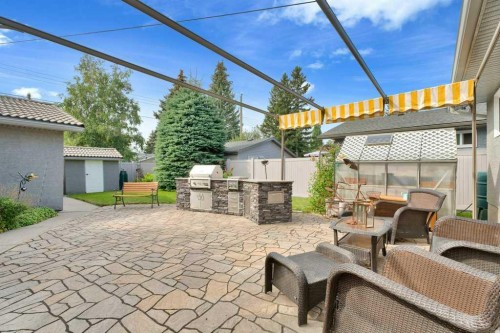 2843 Cedar Ridge Drive Sw, Calgary, AB 