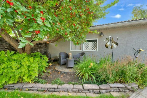 2843 Cedar Ridge Drive Sw, Calgary, AB 