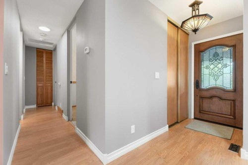 2843 Cedar Ridge Drive Sw, Calgary, AB 