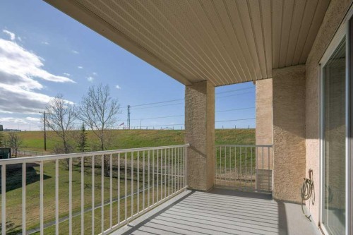 207-3000 Citadel Meadow Point Nw, Calgary, AB 