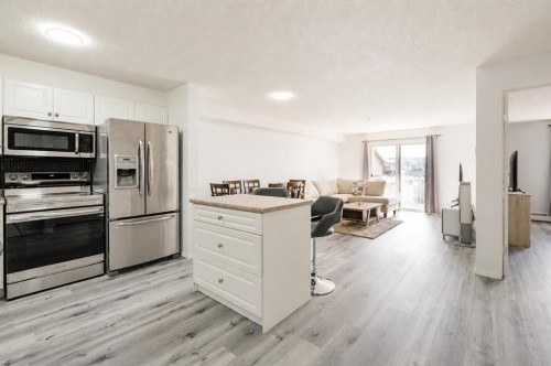 207-3000 Citadel Meadow Point Nw, Calgary, AB 