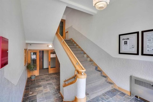 12A-330 19 Avenue Sw, Calgary, AB 