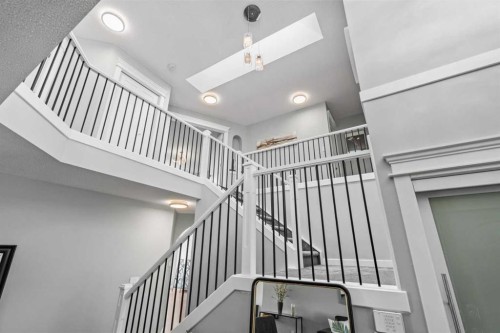 107 Edgebrook Circle Nw, Calgary, AB 