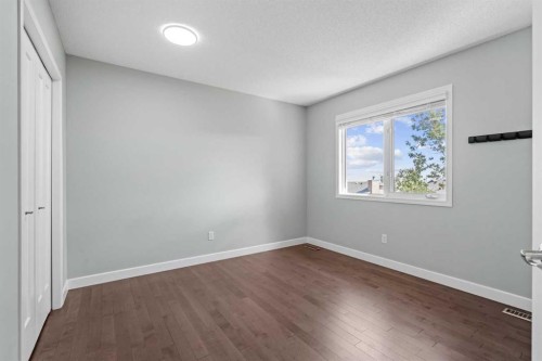 107 Edgebrook Circle Nw, Calgary, AB 