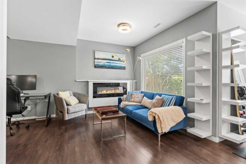 107 Edgebrook Circle Nw, Calgary, AB 