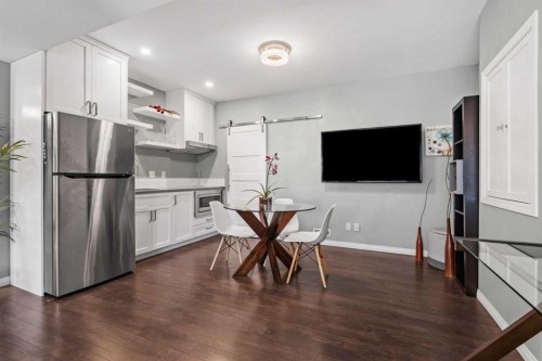 107 Edgebrook Circle Nw, Calgary, AB 