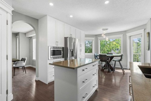 107 Edgebrook Circle Nw, Calgary, AB 