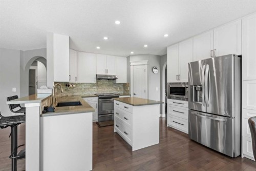 107 Edgebrook Circle Nw, Calgary, AB 