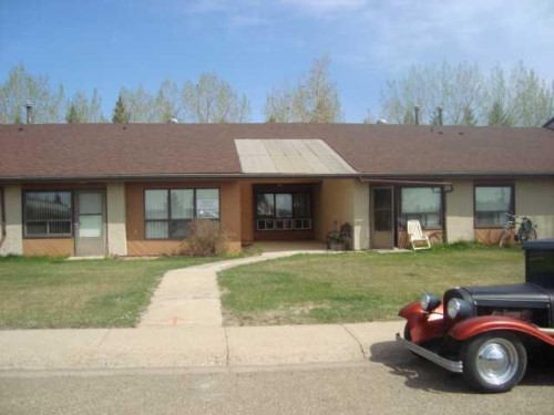 2 Trochu Avenue, Trochu, AB 