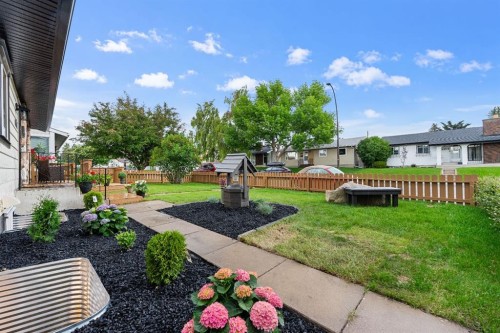 4911 Marcombe Road Ne, Calgary, AB 