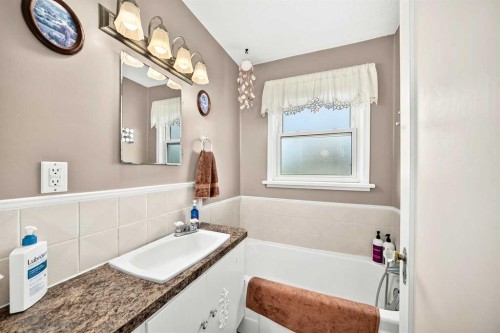 218 Southridge Place, Didsbury, AB 