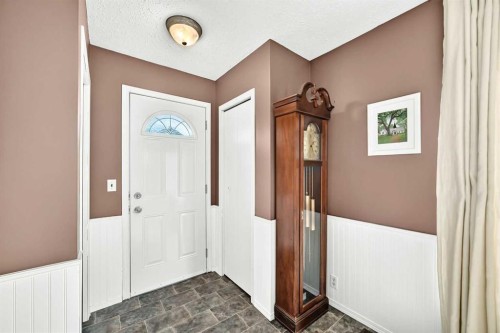 218 Southridge Place, Didsbury, AB 