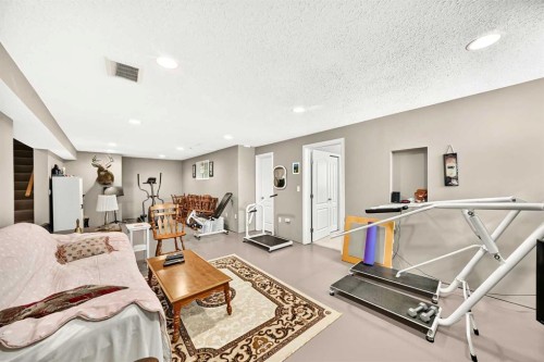 218 Southridge Place, Didsbury, AB 