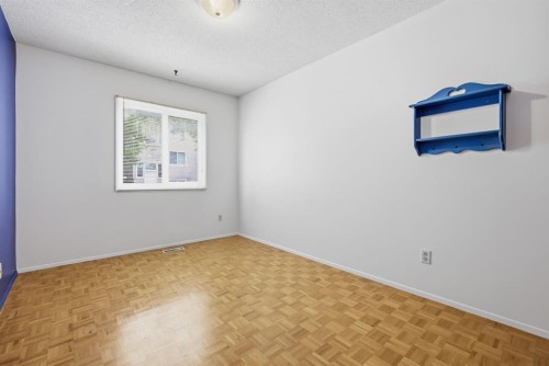 316 84 Avenue Se, Calgary, AB 
