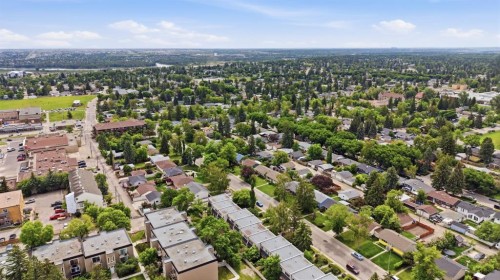 316 84 Avenue Se, Calgary, AB 