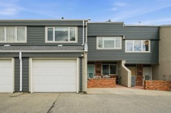 25-228 Theodore Place NW Calgary, AB T2K 5S1