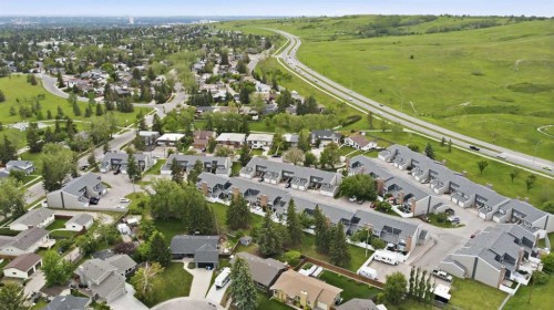 25-228 Theodore Place Nw, Calgary, AB - Outdoor With View