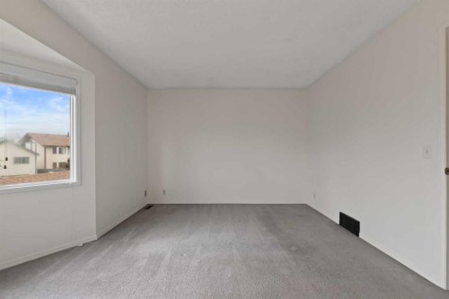 84 Martindale Close Ne, Calgary, AB 