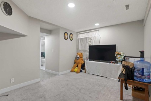 84 Martindale Close Ne, Calgary, AB 