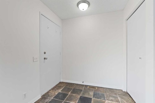 84 Martindale Close Ne, Calgary, AB 